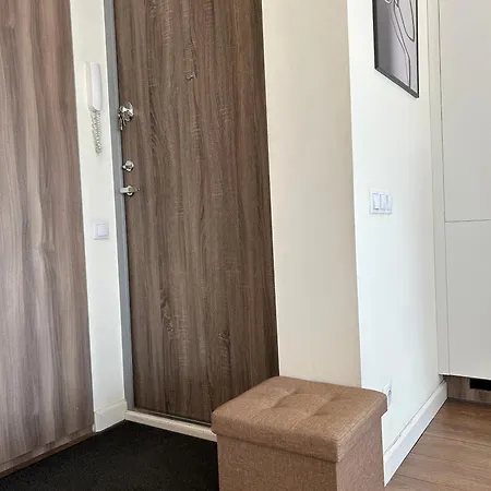 Апартаменты Your - Spacious In Center, With Balcony & Self Check-in