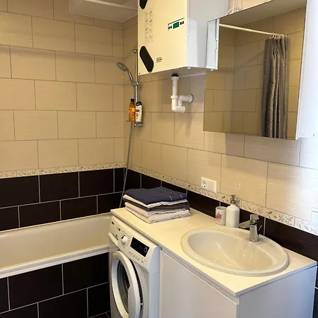 Your - Spacious In Center, With Balcony & Self Check-in Апартаменты *