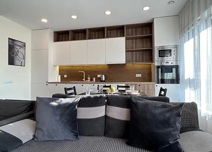 アパート Your - Spacious In Center, With Balcony & Self Check-in *