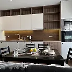 דירה Your - Spacious In Center, With Balcony & Self Check-in